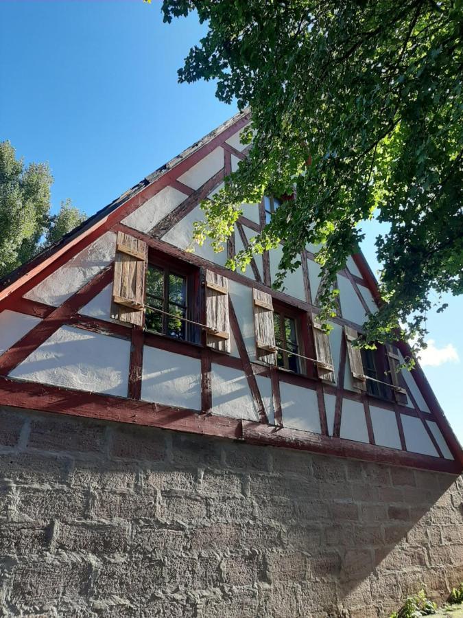 Ferienwohnung Kunst Und Kulturschuppen Hasenmuehle Kammerstein Exterior photo